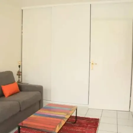 Studio Cosy Pour Passer L'ete A * Parijs